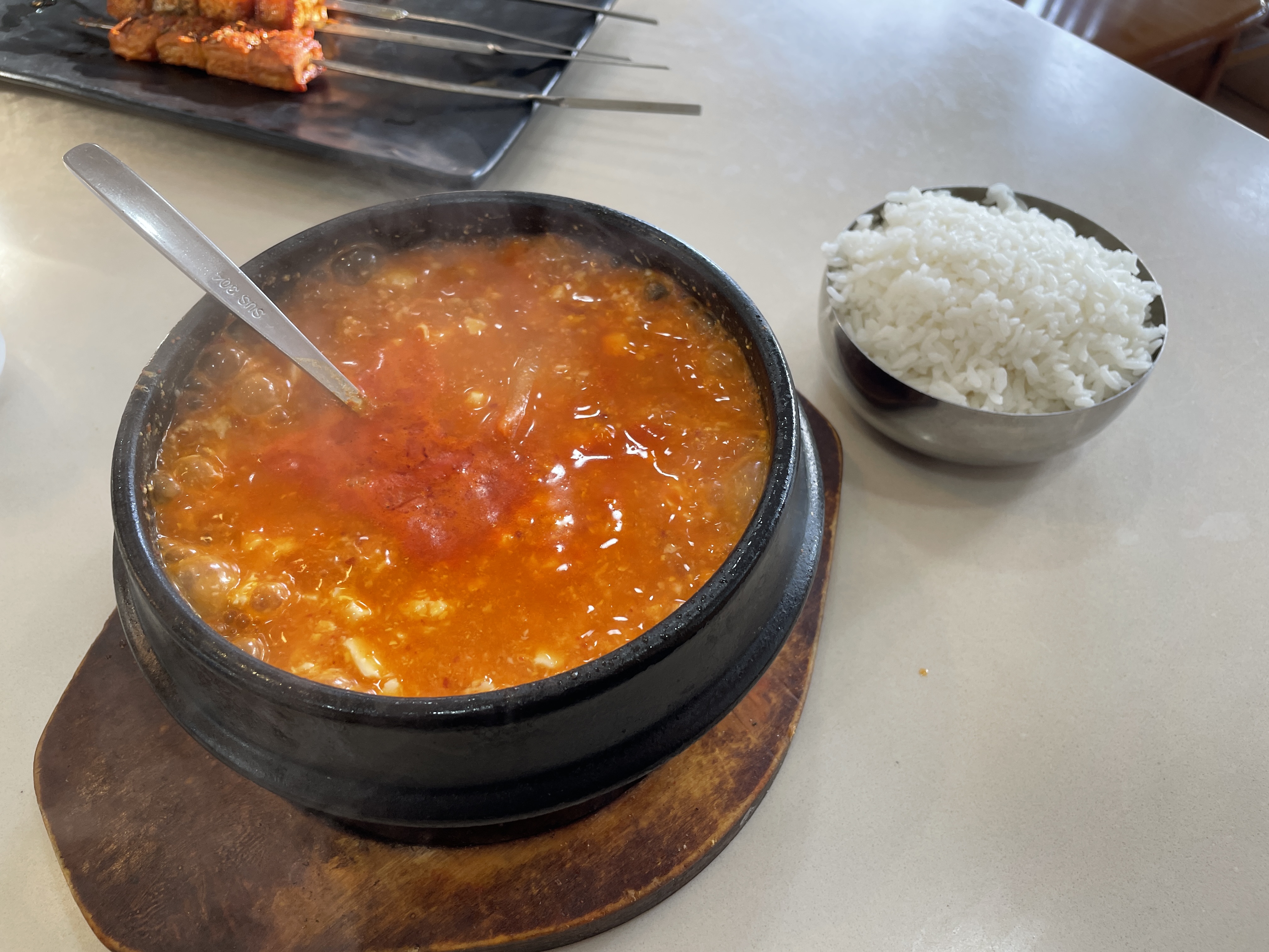 辣白菜豆腐汤有一种咸蛋黄的风味
